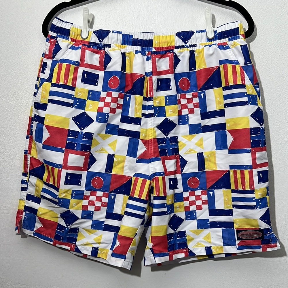Vineyard Vines Swim Trunks nautical flags print pockets lined medium